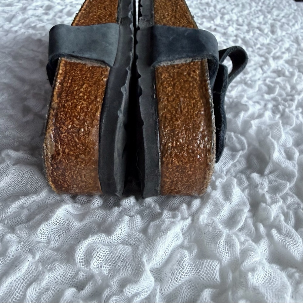 Birkenstock Bali Black Oiled Leather Sandals EU35/US4-4.5 - Picture 6 of 10